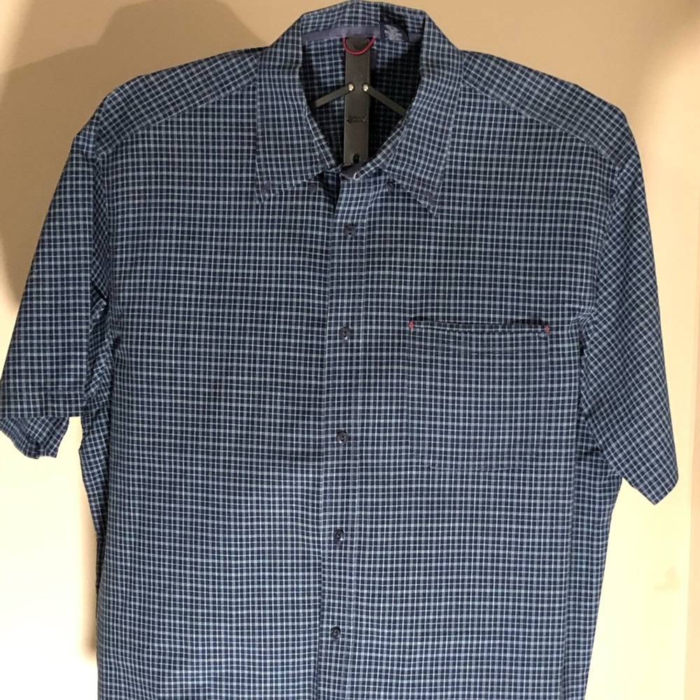 Men’s large shirt